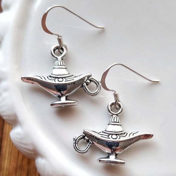 NWOT Sterling Silver 925 Antiqued Magic Genie Lamp Dangle Hook Earrings - Picture 2 of 5